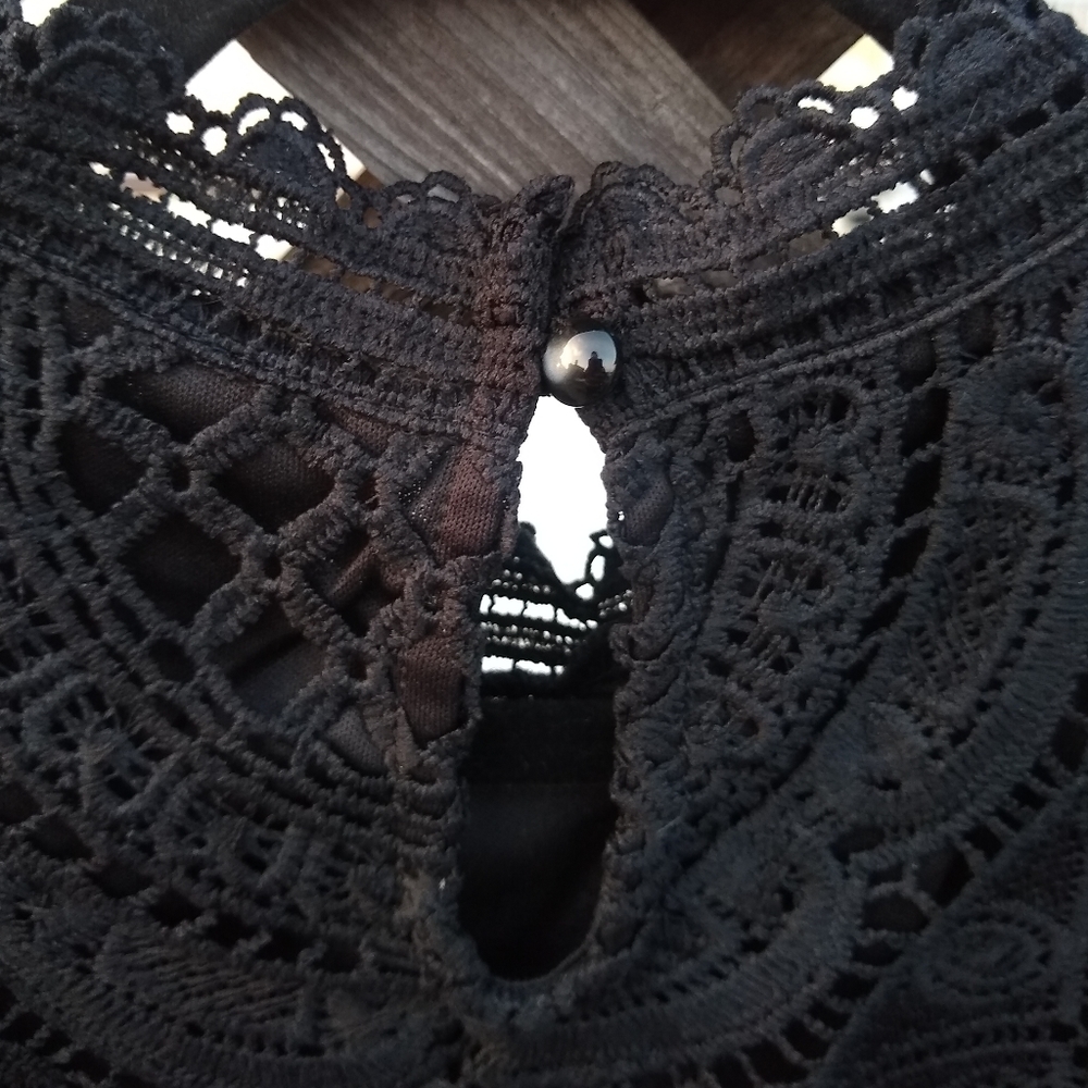 UltraPink Black Crochet Scalloped Top - Picture 4 of 4